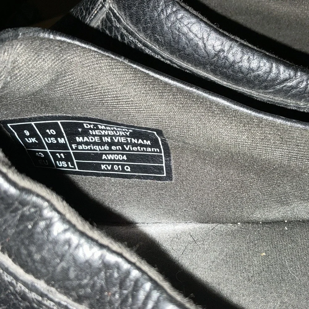 Dr. Martens Newbury Black Leather Industrial Shoes Slip Resistant Mens 10